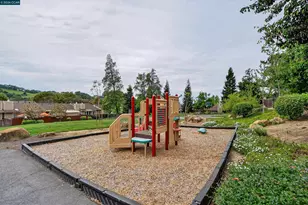 322 Thistle Cir, Martinez, CA 94553 - Photo 44