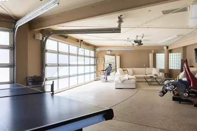 13367 Campus Dr., Oakland, CA 94619 - Photo 36