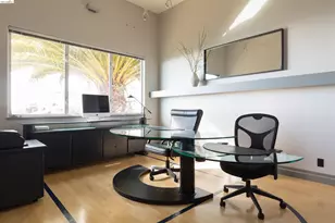 13367 Campus Dr, Oakland, CA 94619 - Photo 32