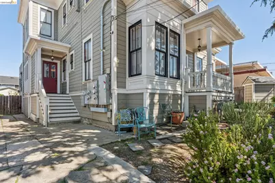 1374 32nd, Oakland, CA 94602 - Photo 2