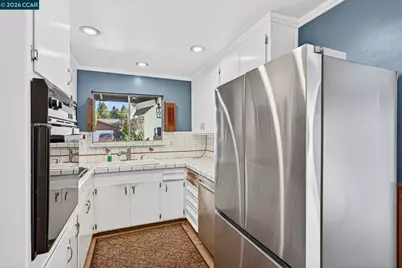 2555 Arroyo Ave, Pinole, CA 94564 - Photo 14