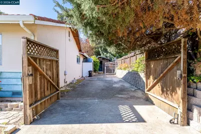 2555 Arroyo Ave, Pinole, CA 94564 - Photo 58
