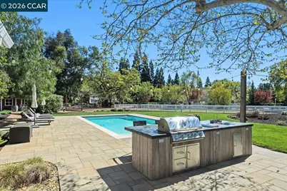 10 Donna Ln, Danville, CA 94526 - Photo 44