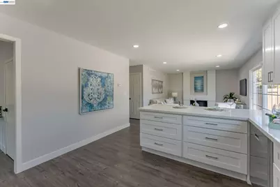 32224 Sloccum Ct, Union City, CA 94587 - Photo 12