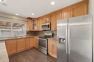 595 Caprice Ct, Morgan Hill, CA 95037 - Photo 16