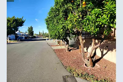 16 Surf Drive, Pittsburg, CA 94565 - Photo 4