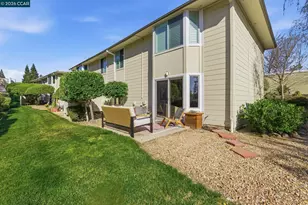 2624 Ptarmigan Dr, Walnut Creek, CA 94595 - Photo 16