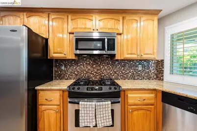 14787 Oleander St, San Leandro, CA 94578 - Photo 18