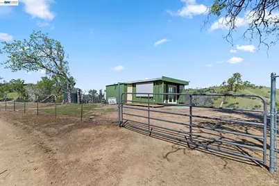 18188 Corral Hollow Rd, Tracy, CA 95377 - Photo 28