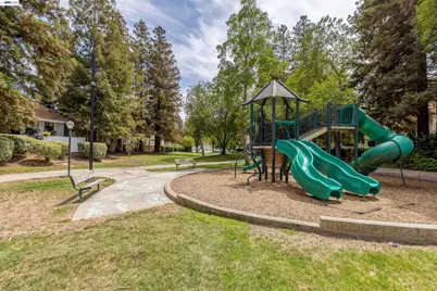 4671 Laurie Cmn #105, Livermore, CA 94550 - Photo 26