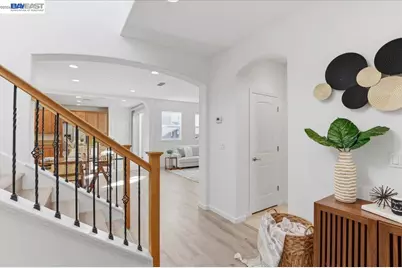 369 Tuscan Ln, Mountain House, CA 95391 - Photo 4