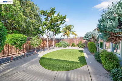 1237 Concord St, Pleasanton, CA 94566 - Photo 32