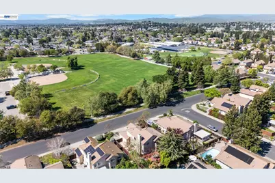 912 Loyola Way, Livermore, CA 94550 - Photo 36
