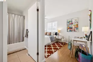 1738 10th St, Oakland, CA 94607 - Photo 18