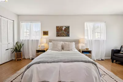 1738 10th St, Oakland, CA 94607 - Photo 20