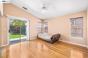 1727 Sutter St, Livermore, CA 94551 - Photo 18