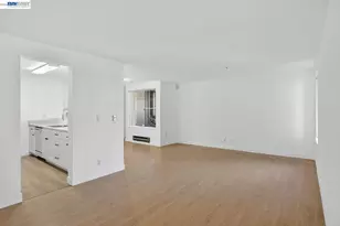 2901 MacArthur Blvd, Oakland, CA 94602 - Photo 12