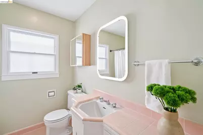 1698 La Loma Ave, Berkeley, CA 94709 - Photo 36