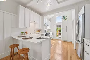 491 McAuley St, Oakland, CA 94609 - Photo 10