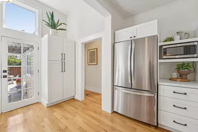 491 McAuley St, Oakland, CA 94609 - Photo 14