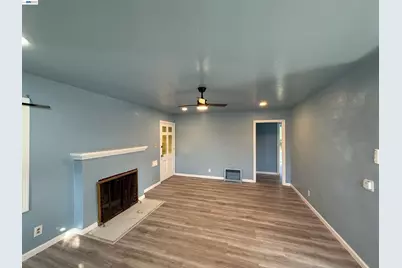 5500 Fruitridge Rd, Sacramento, CA 95820 - Photo 18