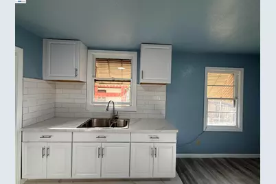 5500 Fruitridge Rd, Sacramento, CA 95820 - Photo 14