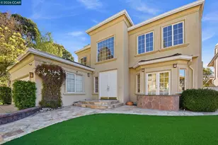 1 Bay Forest Pl, Oakland, CA 94611 - Photo 2