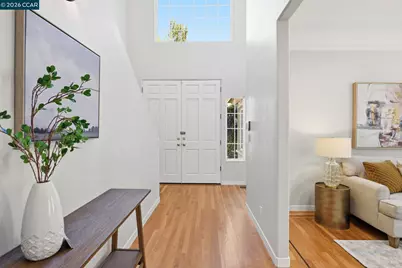 1 Bay Forest Pl, Oakland, CA 94611 - Photo 4