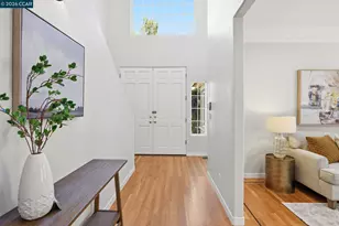 1 Bay Forest Pl, Oakland, CA 94611 - Photo 4