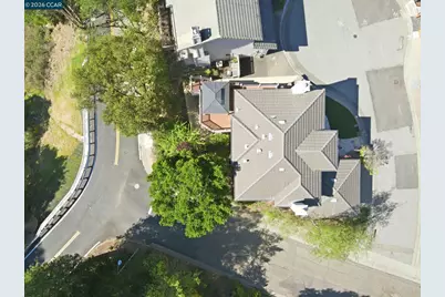 1 Bay Forest Pl, Oakland, CA 94611 - Photo 56