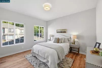 1 Bay Forest Pl, Oakland, CA 94611 - Photo 34