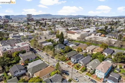 1072 57th St, Oakland, CA 94608 - Photo 42