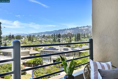 5340 Broadway Terrace #203, Oakland, CA 94618 - Photo 12
