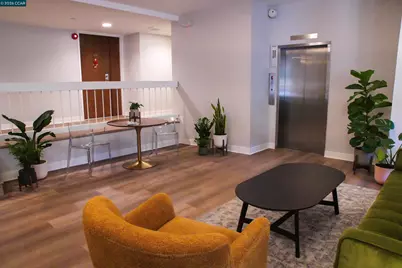 5340 Broadway Terrace #203, Oakland, CA 94618 - Photo 2