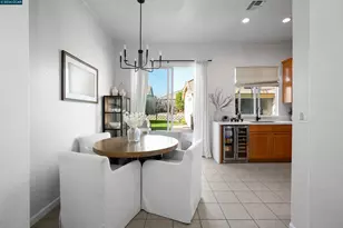 1633 Savannah Ln, Suisun City, CA 94585 - Photo 14