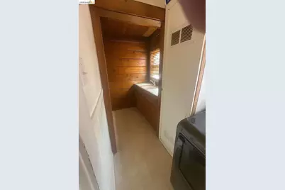 1075 47th St, Emeryville, CA 94608 - Photo 22