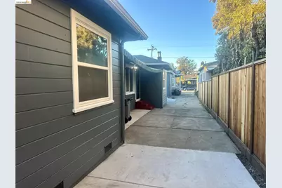 1075 47th St, Emeryville, CA 94608 - Photo 14