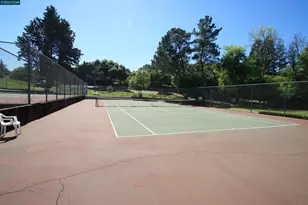 1509 Ashwood Dr, Martinez, CA 94553 - Photo 40