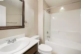 6246 Boulder Ln, Oakland, CA 94605 - Photo 12