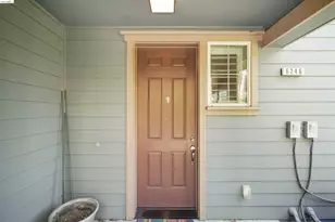 6246 Boulder Ln, Oakland, CA 94605 - Photo 2