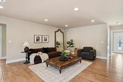 42194 Camino Santa Barbara, Fremont, CA 94539 - Photo 12