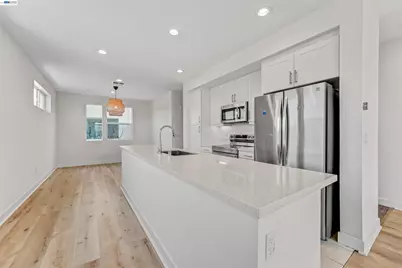 3933 Wattling St, Oakland, CA 94601 - Photo 12