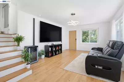 24849 2nd St, Hayward, CA 94541 - Photo 2