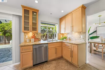 357 Sunnyslope Dr, Fremont, CA 94536 - Photo 12