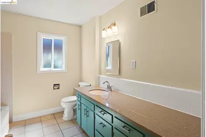 1067 Lassen St, Richmond, CA 94805 - Photo 20