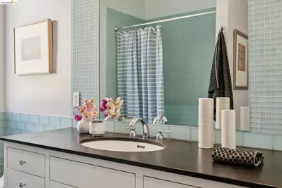 1126 Ocean Avenue, Oakland, CA 94608 - Photo 42