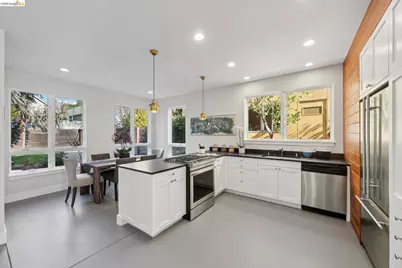 1126 Ocean Avenue, Oakland, CA 94608 - Photo 20