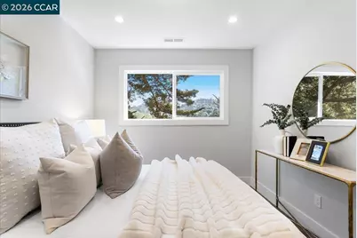 5924 Balboa Dr, Oakland, CA 94611 - Photo 28