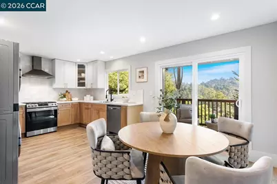 5924 Balboa Dr, Oakland, CA 94611 - Photo 14