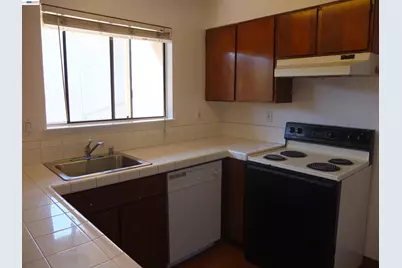 1851 Harrison St #13, Concord, CA 94520 - Photo 8